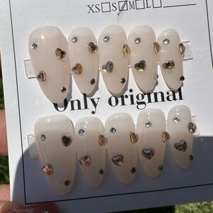 Heart Embellished Press-On Nails - Cream and Gold